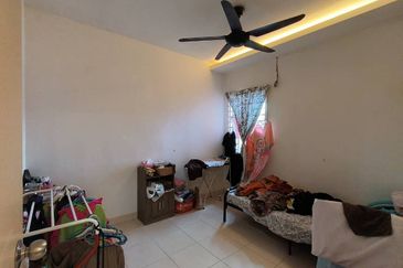 De Bayu Apartment @ Setia Alam