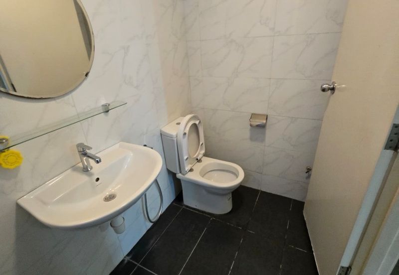 Vista Alam Serviced Apartment