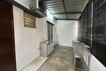 Persiaran Puncak Alam 6 