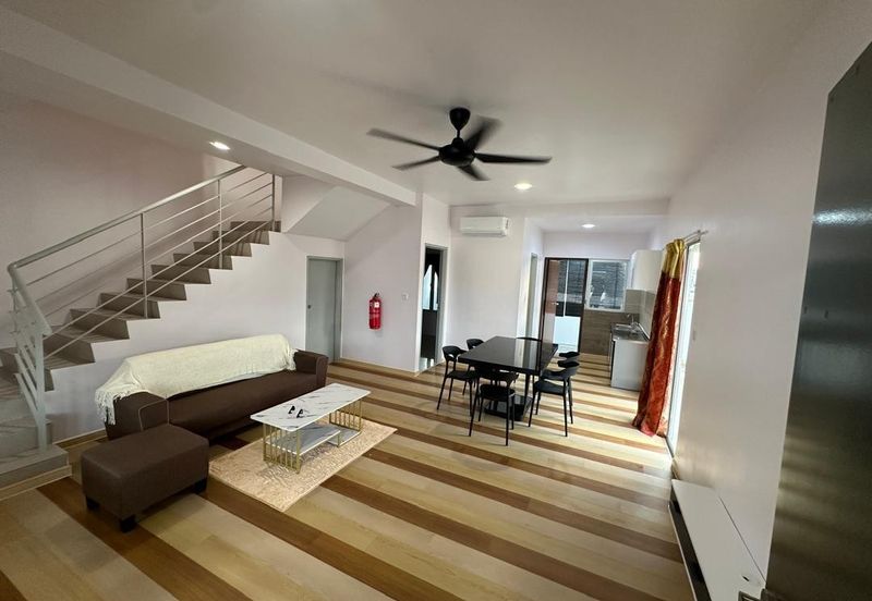 Persiaran Puncak Alam 6 