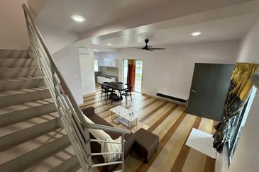 Persiaran Puncak Alam 6 