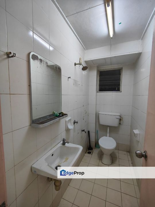 For rent pangsapuri randa kota kemuning partially furnihsed, Selangor, Kota Kemuning