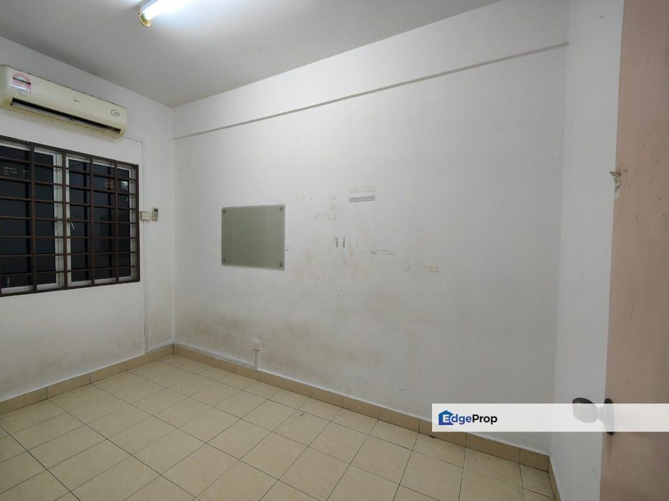 For rent pangsapuri randa kota kemuning partially furnihsed, Selangor, Kota Kemuning