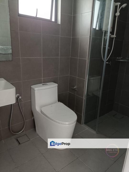 For rent berkeley uptown klang condominium partially furnished high level brand new, Selangor, Klang