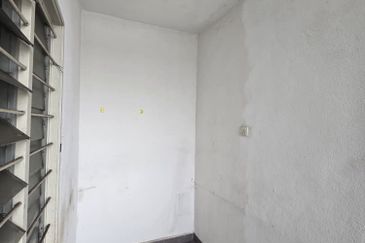 Pangsapuri Akasia, Bandar Botanic