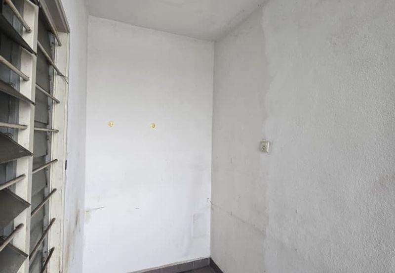 Pangsapuri Akasia, Bandar Botanic