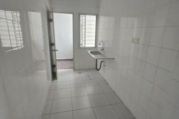 Pangsapuri Akasia, Bandar Botanic