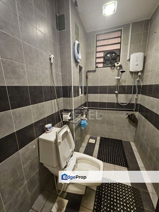 For sale taman aman perdana klang bungalow fully renovated & extended facing field, Selangor, Klang