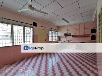For sale Taman Sri Andalas  Double Storey House kitchen table top hot area, Selangor, Klang