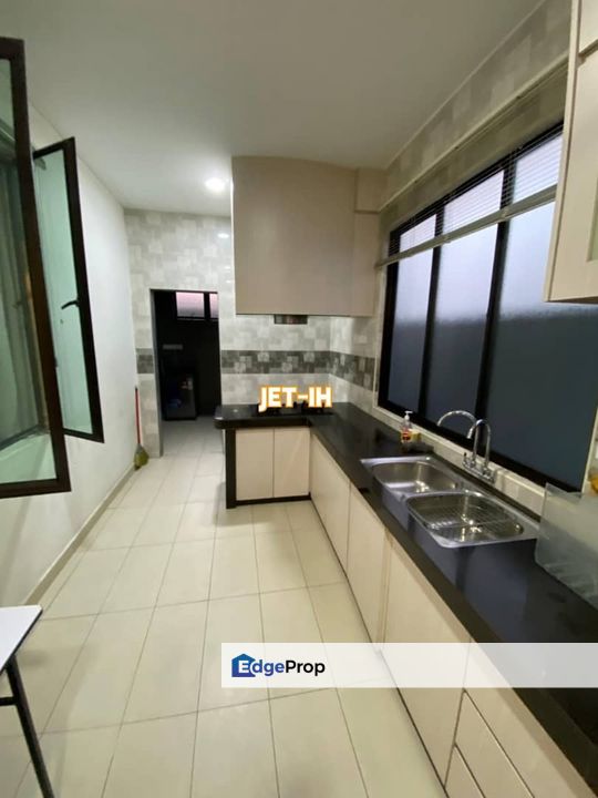 For sale taman aman perdana klang bungalow renovated & extended fully furnished, Selangor, Klang