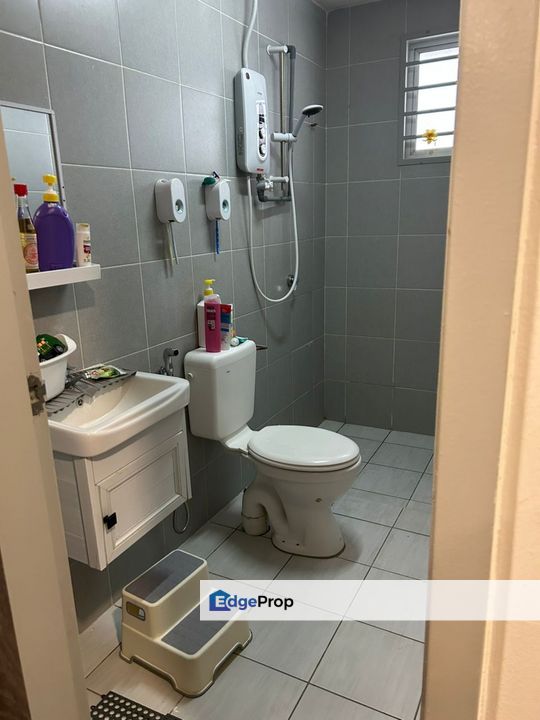 For sale pangsapuri kemuning idaman shah alam fully furnished, Selangor, Shah Alam