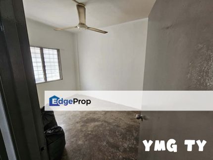 For sale pangsapuri arista bandar parklands klang ground floor partially furnished limited unit, Selangor, Klang