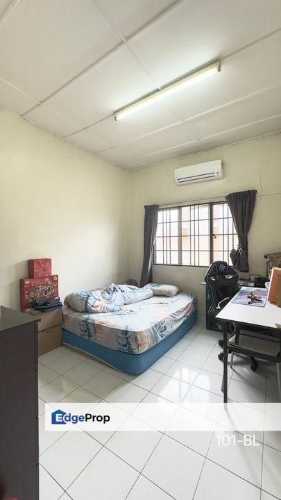 For sale taman sri putra sungai buloh double storey table top, Selangor, Sungai Buloh