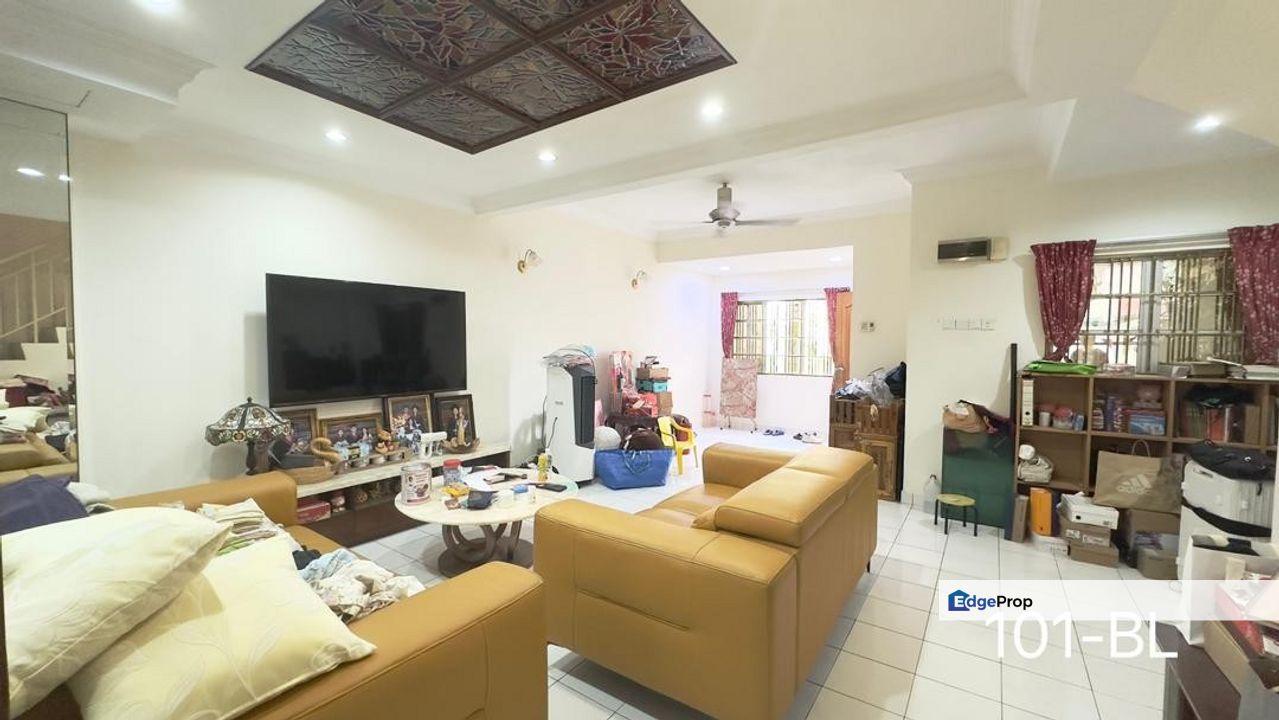 For sale taman sri putra sungai buloh double storey table top, Selangor, Sungai Buloh