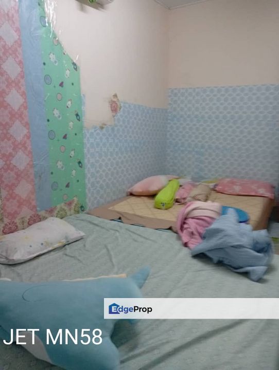 For sale taman sri sentosa klang double storey facing open renovated low cost house, Selangor, Klang