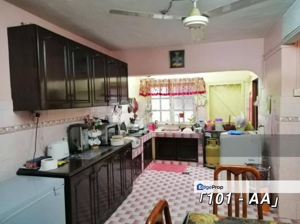 For sale taman sri muda shah alam triple storey renovated & extended, Selangor, Shah Alam