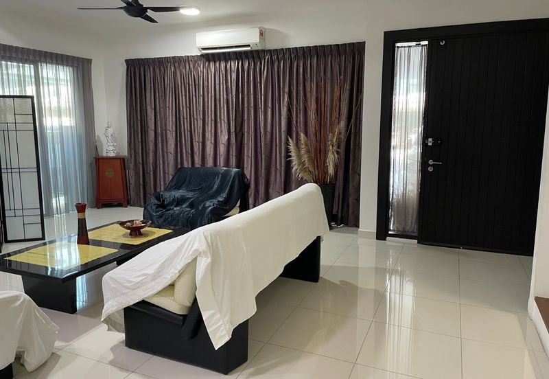 Duta Villa, Setia Alam