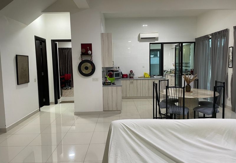 Duta Villa, Setia Alam