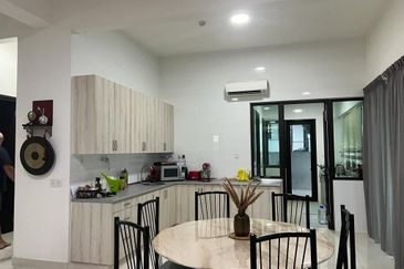 Duta Villa, Setia Alam