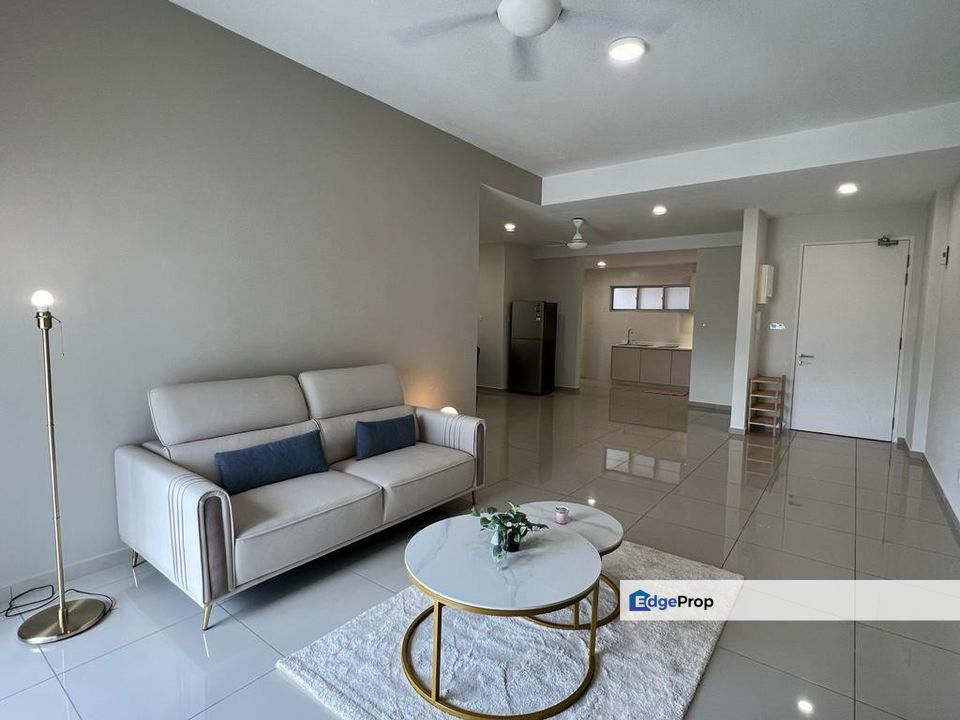 For sale jadite suites @ jade hills kajang condominium brand new fully furnished, Selangor, Kajang