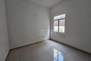 Canary Garden @Bandar Bestari