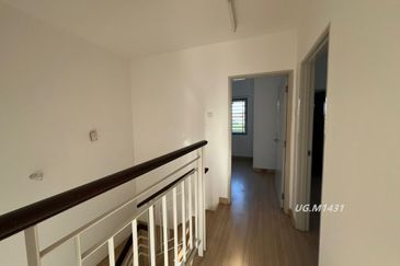 Saron @Bandar Bukit Raja