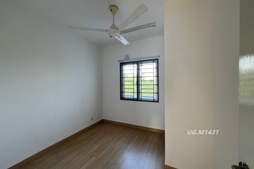 Saron @Bandar Bukit Raja