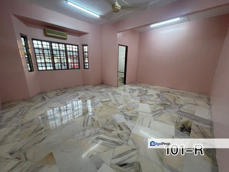 For rent Taman Sentosa Klang, Double Storey House renovated & extended partially furnished, Selangor, Klang