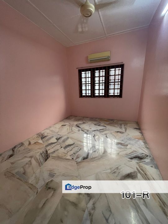 For rent Taman Sentosa Klang, Double Storey House renovated & extended partially furnished, Selangor, Klang