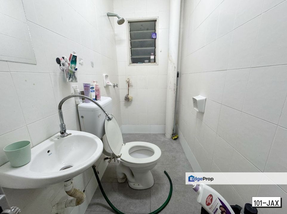 For sale kemuning aman, shah alam apartment Basic super below market value, Selangor, Shah Alam