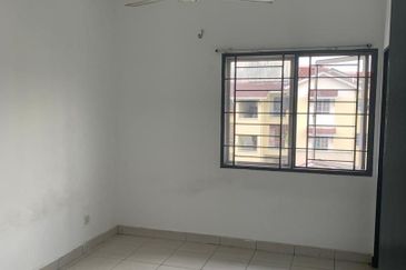 Pangsapuri Akasia, Bandar Botanic