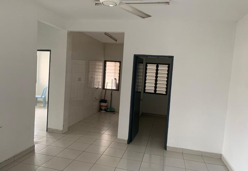 Pangsapuri Akasia, Bandar Botanic