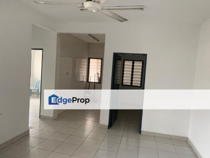 For rent pangsapuri akasia bandar botanic top floor basic unit, Selangor, Bandar Botanic/Bandar Bukit Tinggi