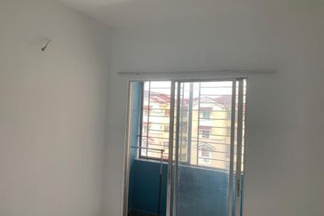 Pangsapuri Akasia, Bandar Botanic