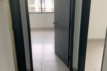 Pangsapuri Akasia, Bandar Botanic