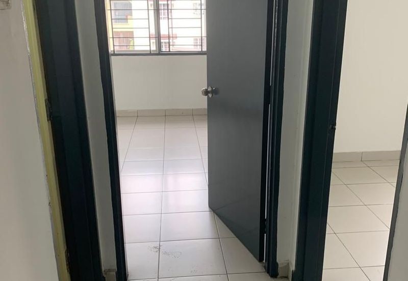 Pangsapuri Akasia, Bandar Botanic