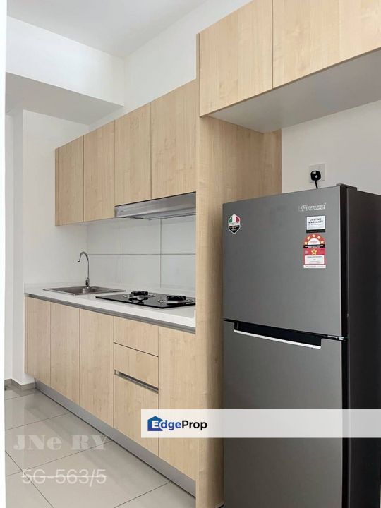 For rent the tresor gravit8 klang condominium partially furnished nearby KSL mall, Selangor, Klang