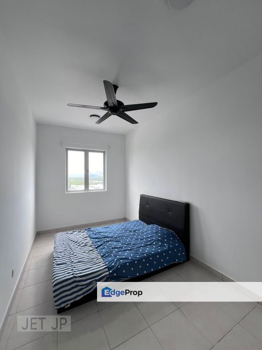 For rent aronia apartment bandar parklands klang partially furnished , Selangor, Klang