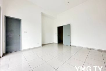 Persiaran Puncak Alam 5 