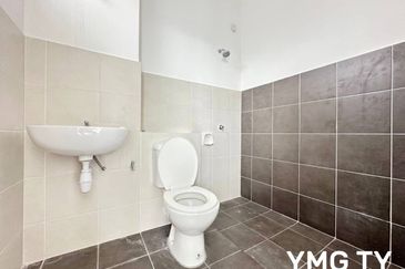 Persiaran Puncak Alam 5 