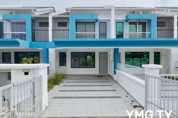 Persiaran Puncak Alam 5 