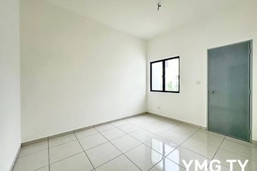 Persiaran Puncak Alam 5 