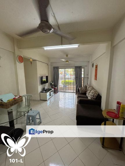 For sale pangsapuri seri meranti puchong ground floor fully furnished, Selangor, Puchong