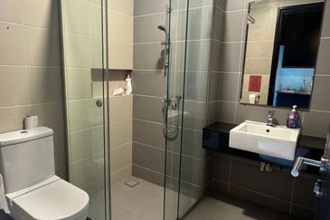 Duta Villa, Setia Alam