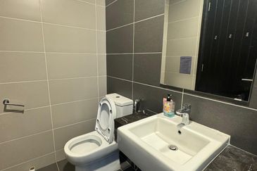 Duta Villa, Setia Alam