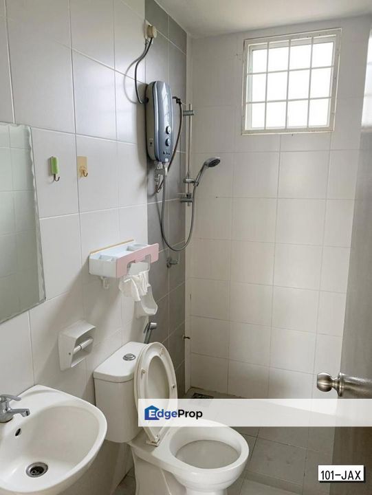 For rent orchis apartment bandar parklands klang partially furnished, Selangor, Klang