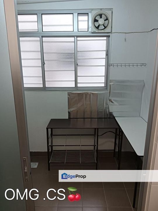 for rent aronia apartment bandar parklands klang partially furnished , Selangor, Klang