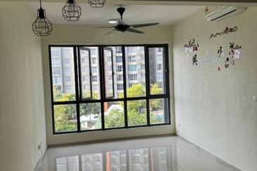 Gravit8 @ Klang South