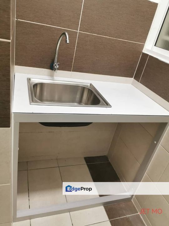for rent the maple residences klang condominium partially furnished near KSL mall, Selangor, Klang