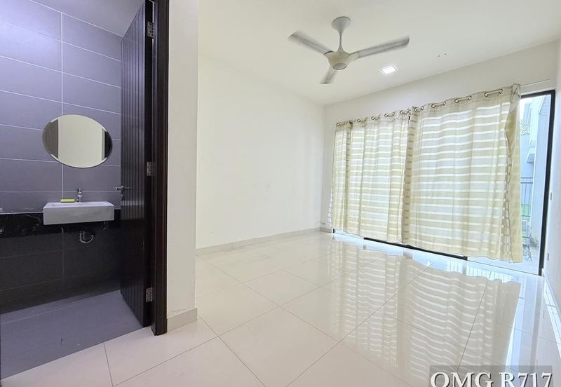 Duta Villa, Setia Alam